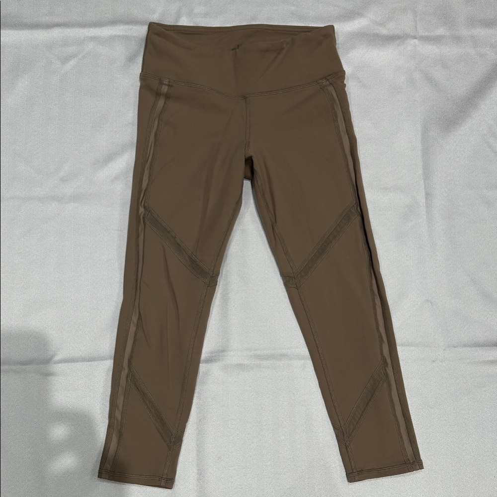 EUC ALO Yoga Tan/brown Leggings XXS